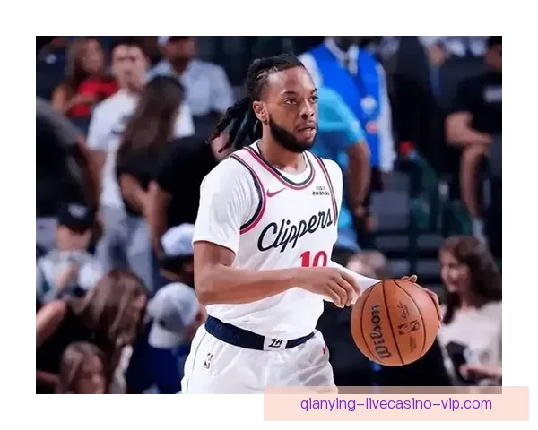 加兰创历史纪录首七场首发三分助攻全面炸裂